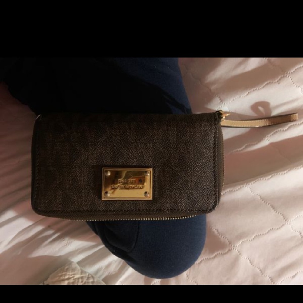 MK wallet
